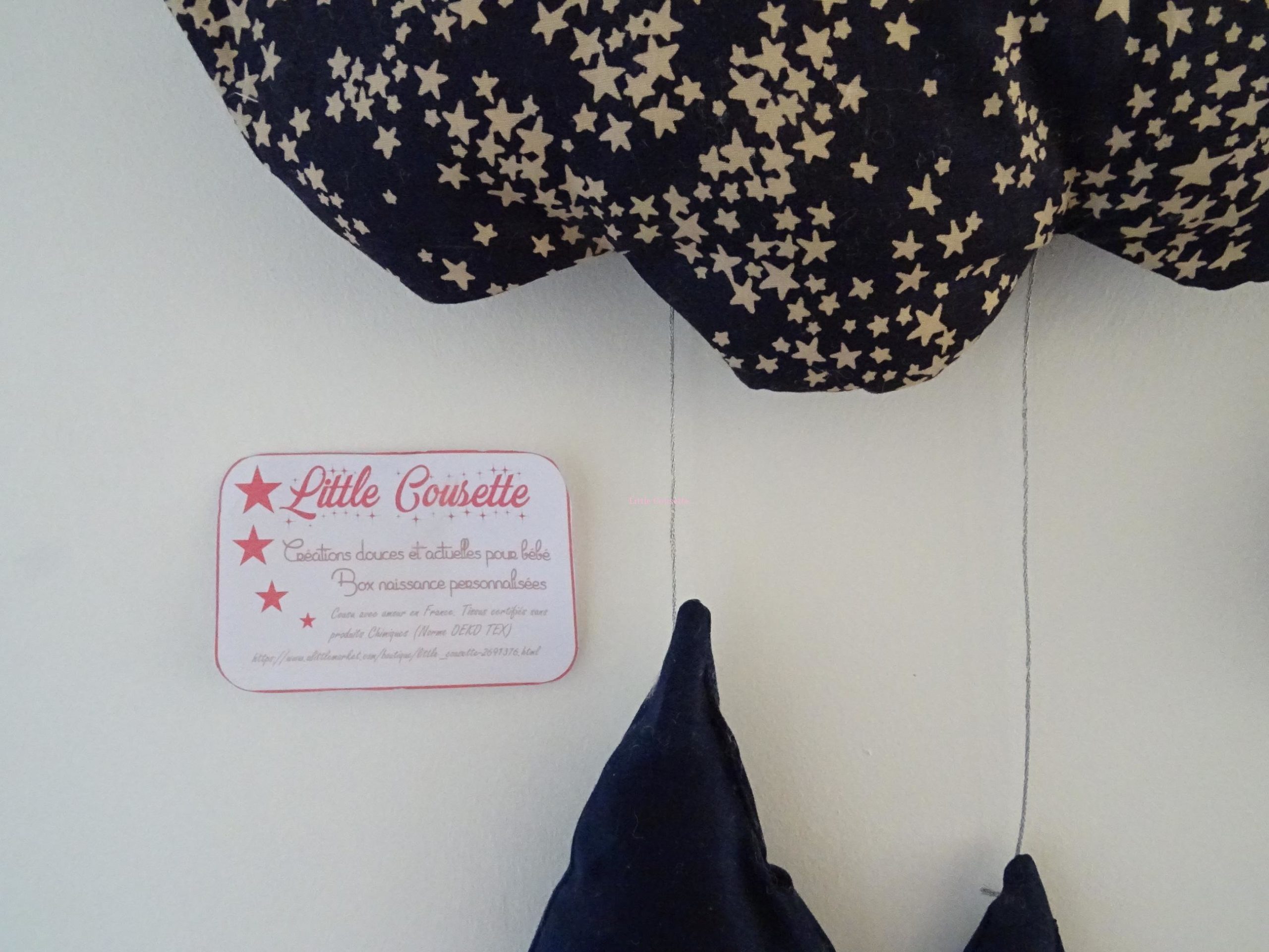 Coussin nuage et ses gouttes en tissu personnalisable – Image 13