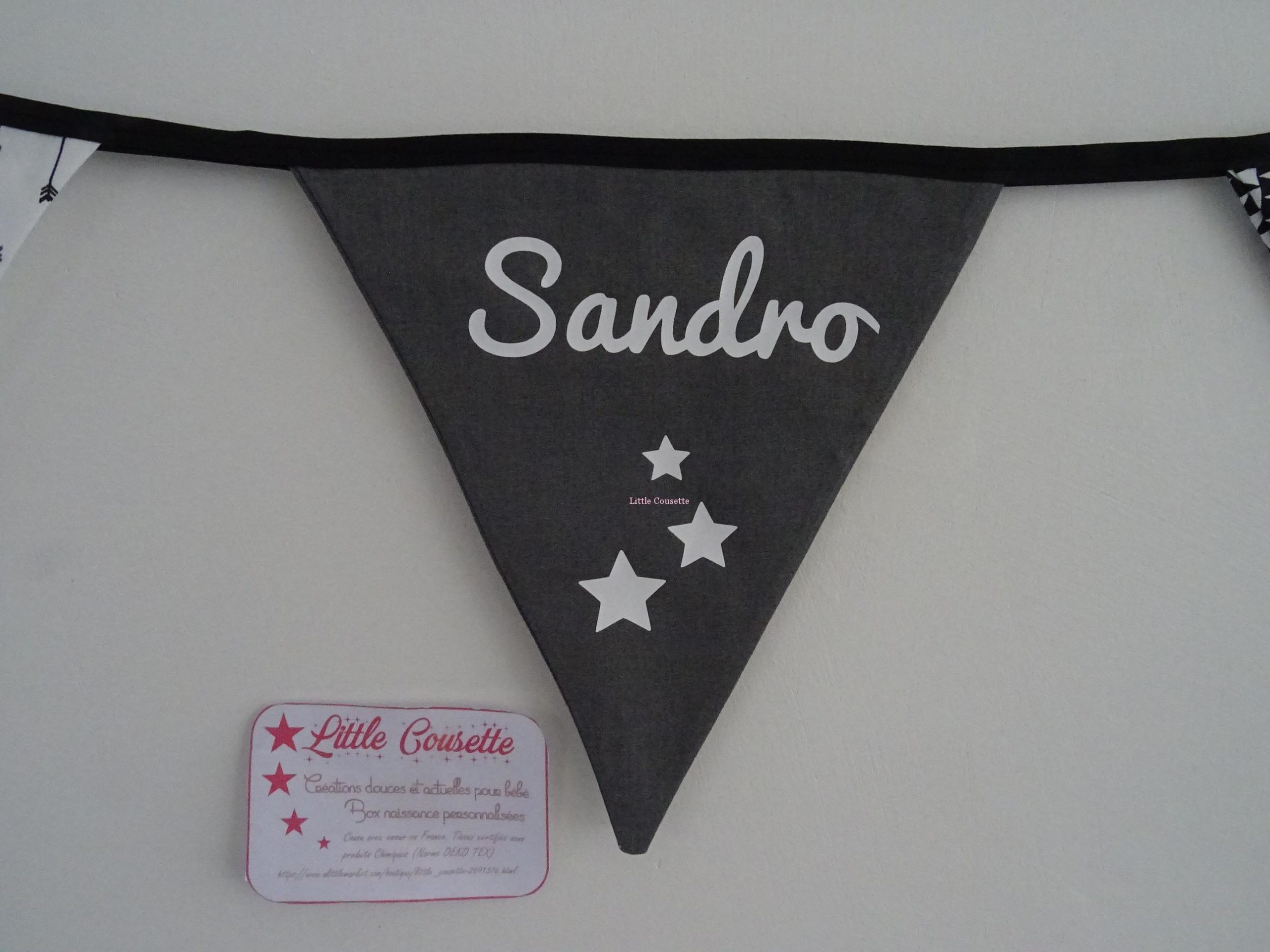 Guirlande de fanions en tissu personnalisée avec le prénom de bébé – Image 3