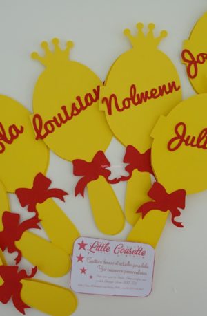 Invitation anniversaire princesse Belle et la Bête forme miroir et couronne