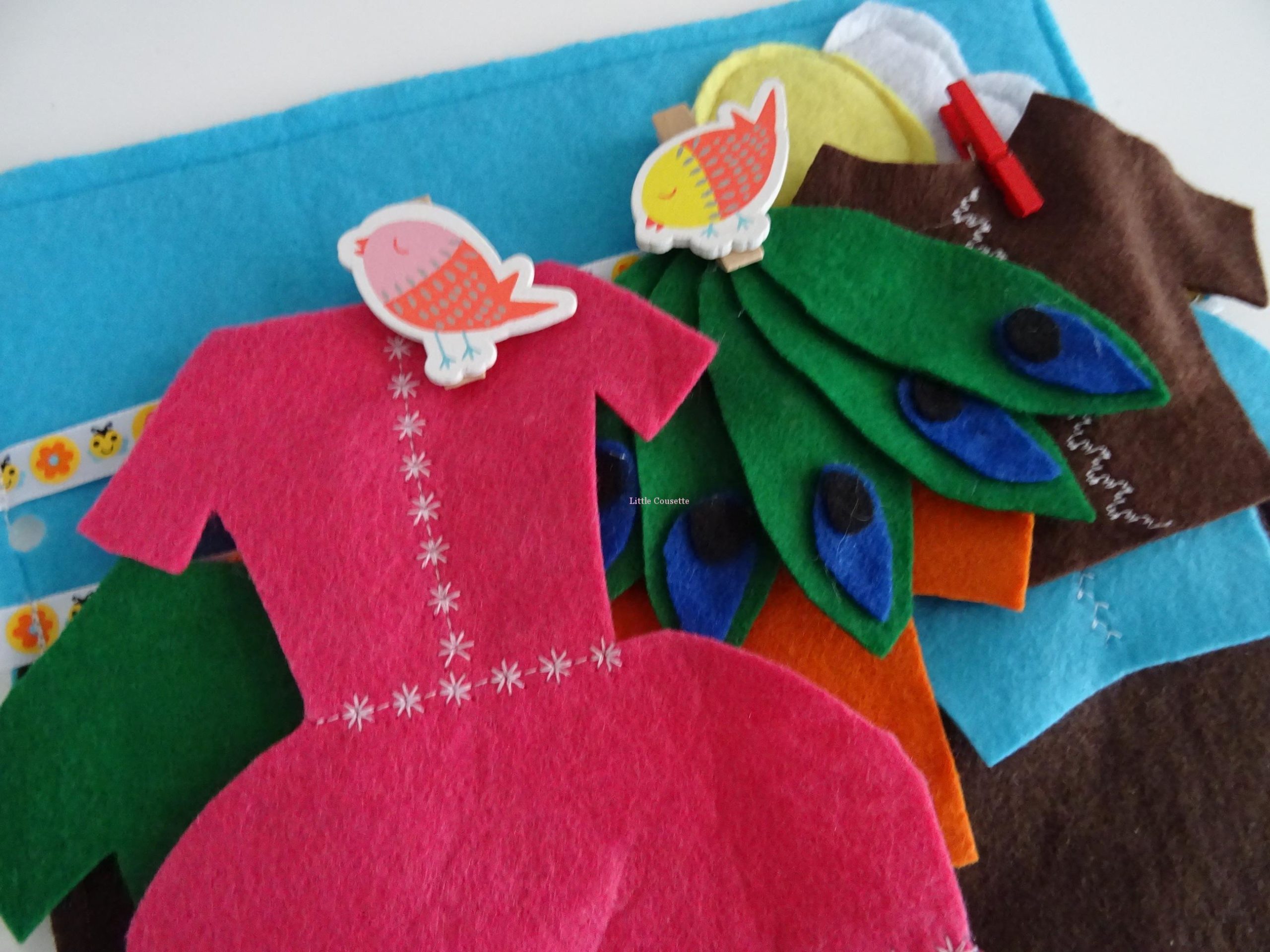 Les habits du loup en feutrine