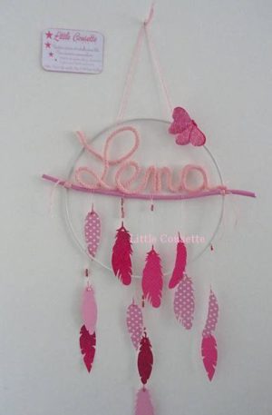 Mobile attrape-rêves plumes, origami et perles à personnaliser avec le prénom en tricotin