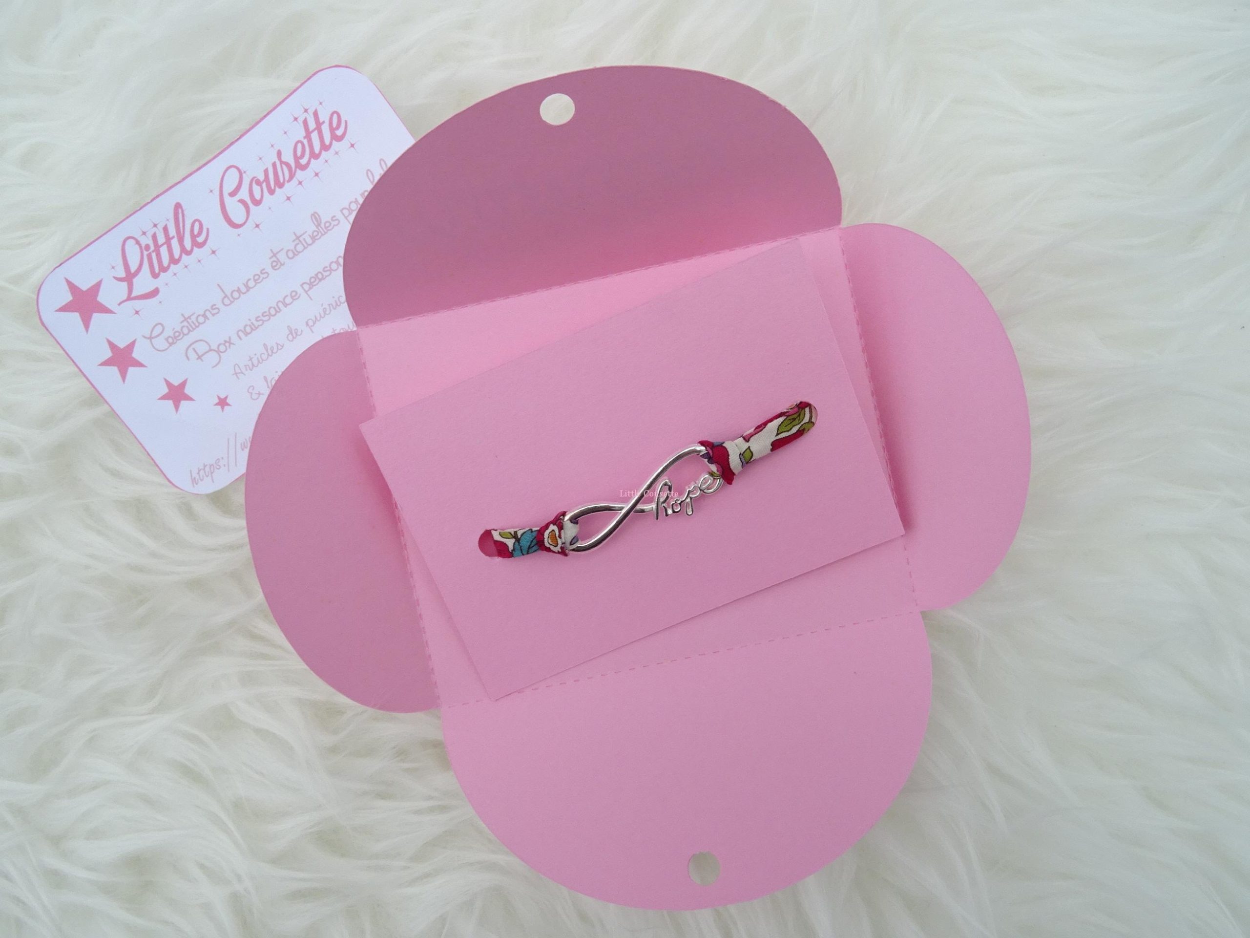 box maman pour la fete des meres bracelet liberty
