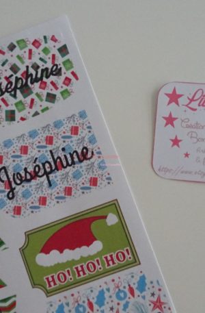 Lot d'étiquettes Noël personnalisées prénom version papier cartonné ou autocollants pour décorer vos cadeaux de Noël