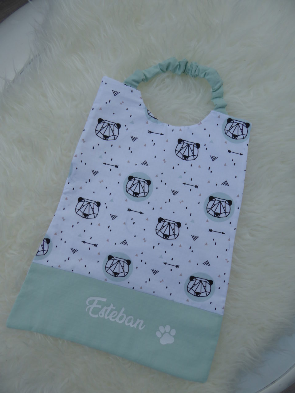 Serviette De Table Personnalisée Pour La Maternelle Serviette élastiquée cantine maternelle pour enfant personnalisée avec
