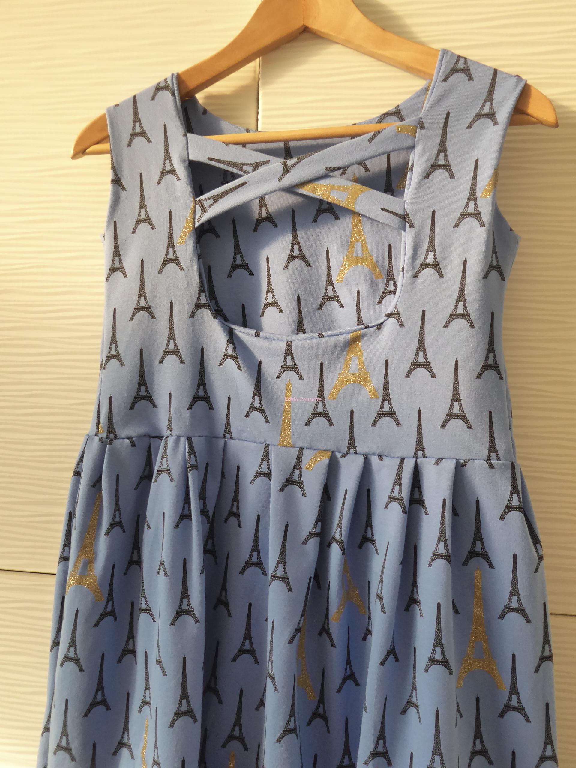 [PDF] Tuto détaillé robe fillette dos nu et bretelles croisées photos