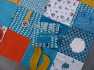 Livre D Eveil En Tissu Livre Eveil Montessori Quiet Book Tissu Creations Douces Et Personnalisees Pour Bebes Et Enfants Faire Parts Naissance Et Bapteme Linge De Lit Accessoires Et Decoration De Chambre Enfant