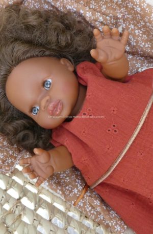 Gigoteuse pour poupée-tissu de votre choix-Coffret vêtements et accessoires pour poupons Gordis de Paola Reina